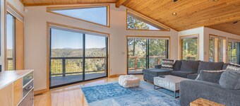 Spectacular Panoramic Vista Views, Close to wine tasting and fine dining w/AC