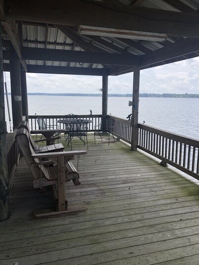 Slice of Heaven 3/2 camp on lakefront w/ boathouse