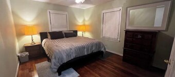 Cheerful, 3 bedroom house, free parking