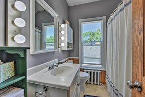 Hair dryer, towels