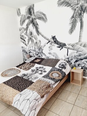 3 bedrooms, iron/ironing board, travel crib, free WiFi