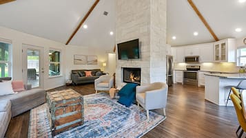 Smart TV, fireplace, video games