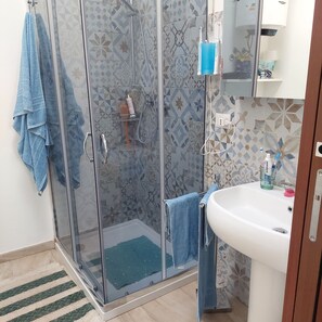 Shower, bidet