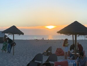 In Strandnähe, Liegestühle