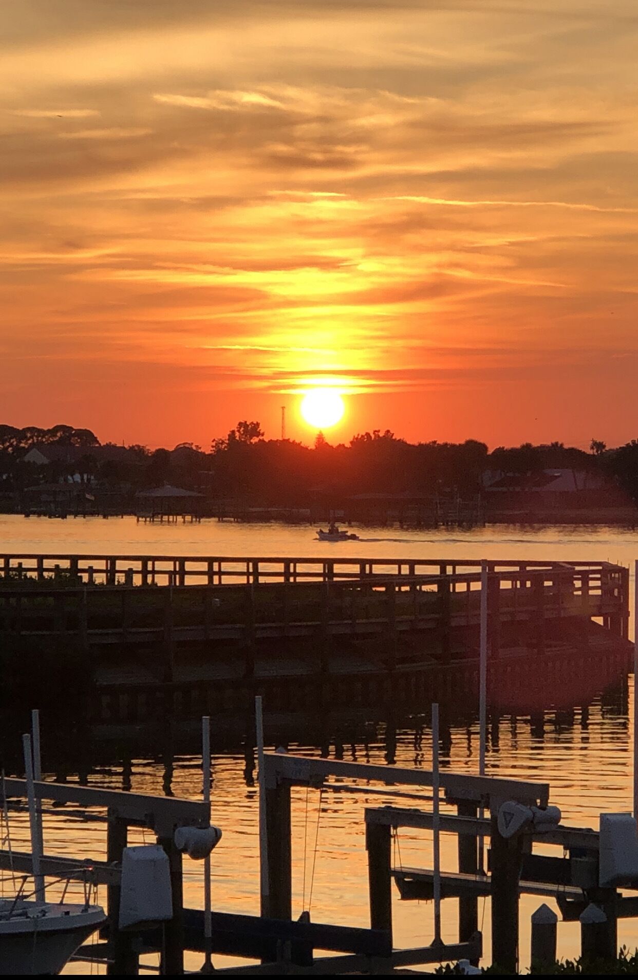 Beachside Intracoastal Hideaway with breathtaking views in vibrant beach town