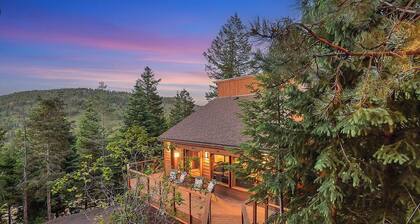 Private Luxury Retreat in Evergreen, Hot Tub + Multiple Decks