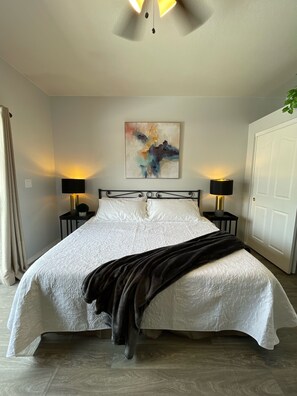 2 bedrooms, desk, free WiFi, bed sheets