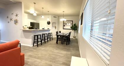 New! Sunny Scottsdale @ Heart of Old Town