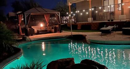 Perfect getaway house! Spacious and private. 4bd 3.5bath with heated pool!