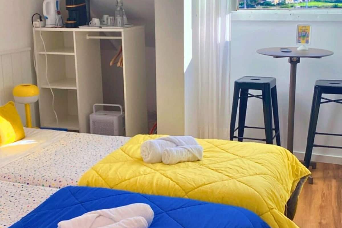 Standard Twin Room | Dihias secara berasingan, langsir/tirai gelap terus