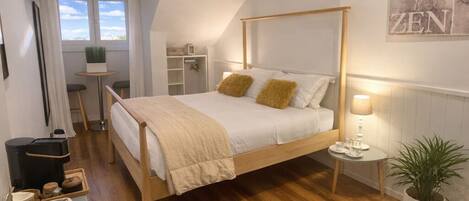 Individually decorated, blackout curtains, iron/ironing board, free WiFi