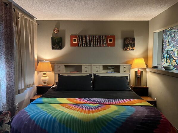 2 bedrooms, desk, free WiFi, bed sheets