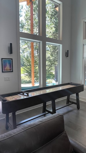 Spielezimmer