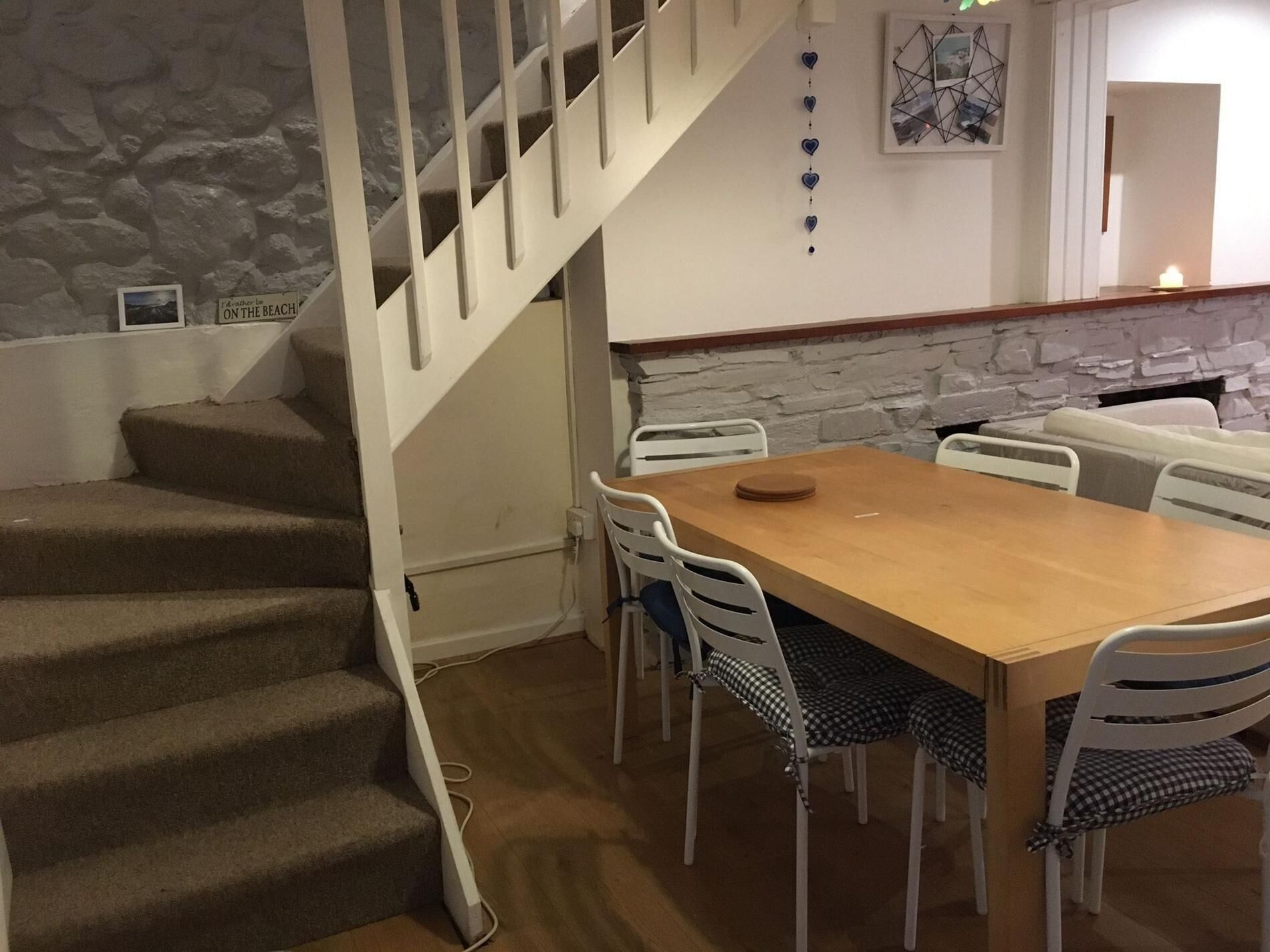 House (3 Bedrooms) | Dining room