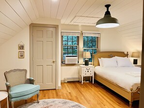 1 bedroom, desk, free WiFi, bed sheets