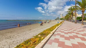 Una playa cerca