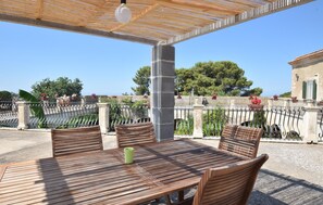 Outdoor dining - Amazing home in Ragusa (Ragusa)