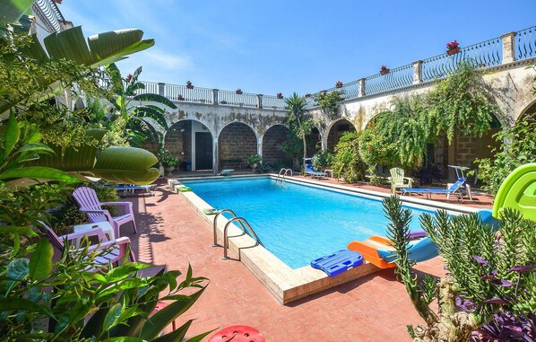 Pool