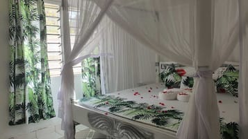 3 habitaciones, escritorio, wifi gratis y ropa de cama