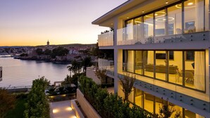 Terrace/patio - 3 bedroom beach front apartment in Krk (Krk)