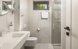 Douche, séchoir à cheveux