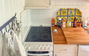 KylskÄp, ugn, spishÀll och diskmaskin