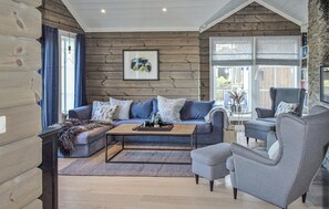 Una Smart TV, una chimenea