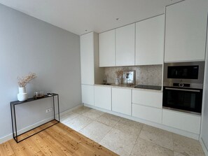 City Apartment, 2 Bedrooms (2 b) | Private kitchen | Mini-fridge, microwave, stovetop, toaster
