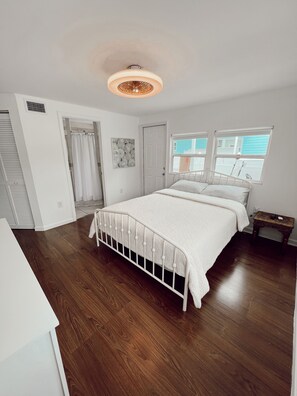 2 chambres, coffres-forts dans les chambres, lit parapluie, Wi-Fi