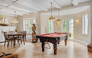 Spielezimmer