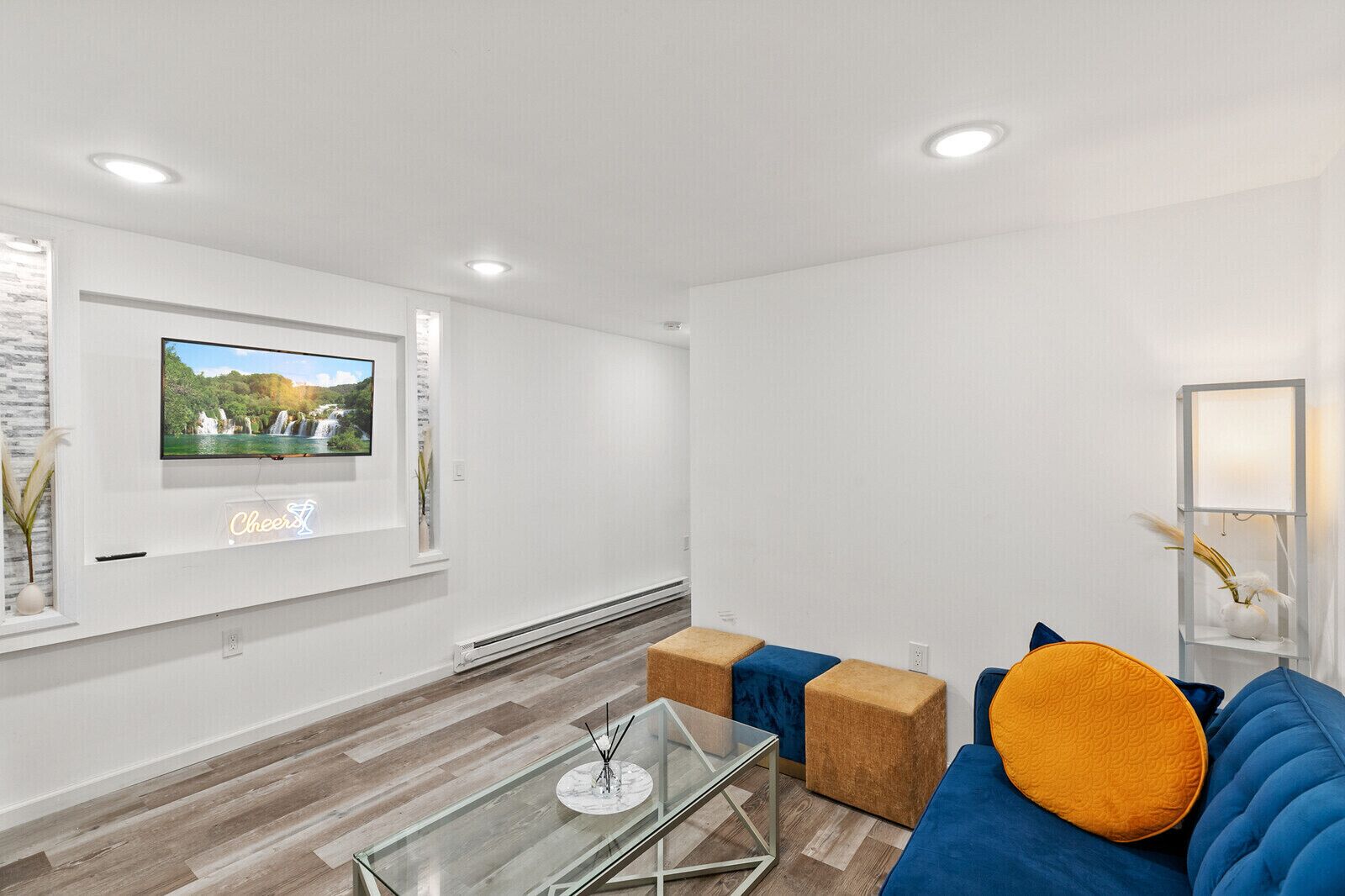 Cozy 1 bedroom modern home right near Temple University