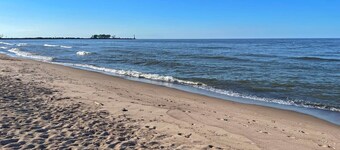 Lake Park Place : Adorable Beach Cottage