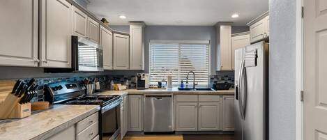 Fridge, microwave, oven, stovetop