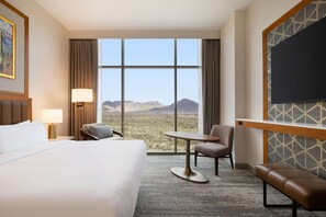 Suite, 1 King Bed, Mountain View | In-room safe, laptop workspace, blackout curtains, soundproofing - Hilton North Scottsdale At Cavasson (Scottsdale)