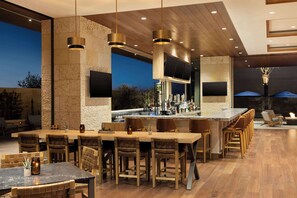 Bar (on property) - Hilton North Scottsdale At Cavasson (Scottsdale)