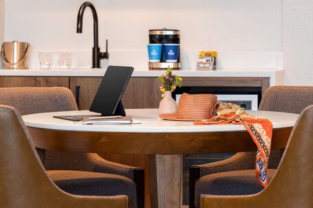 Hilton North Scottsdale At Cavasson - Image 90