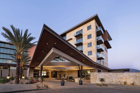 Hilton North Scottsdale At Cavasson - Image 23