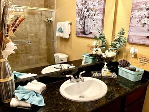 Stadtwohnung, 3 Schlafzimmer | Badezimmer | Handtücher