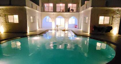 Villa Djerbienne Traditionnelle Avec Piscine