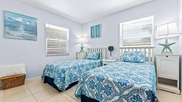 2 bedrooms, iron/ironing board