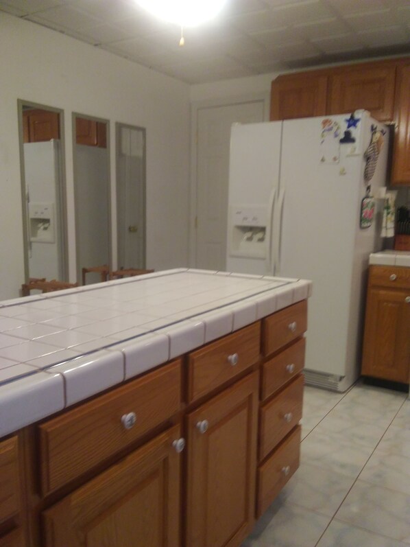 Interior - 1 Bed Apartmt-No Cleaning Fee!
- Large 1 Bedroom Apartment: Hummingbird Haven (Ivins)