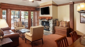 Televisión y chimenea