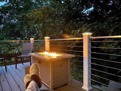 Birdsong Hilltop 2BR w/ Private Balcony + 2 Fire Pits + Peaceful Setting