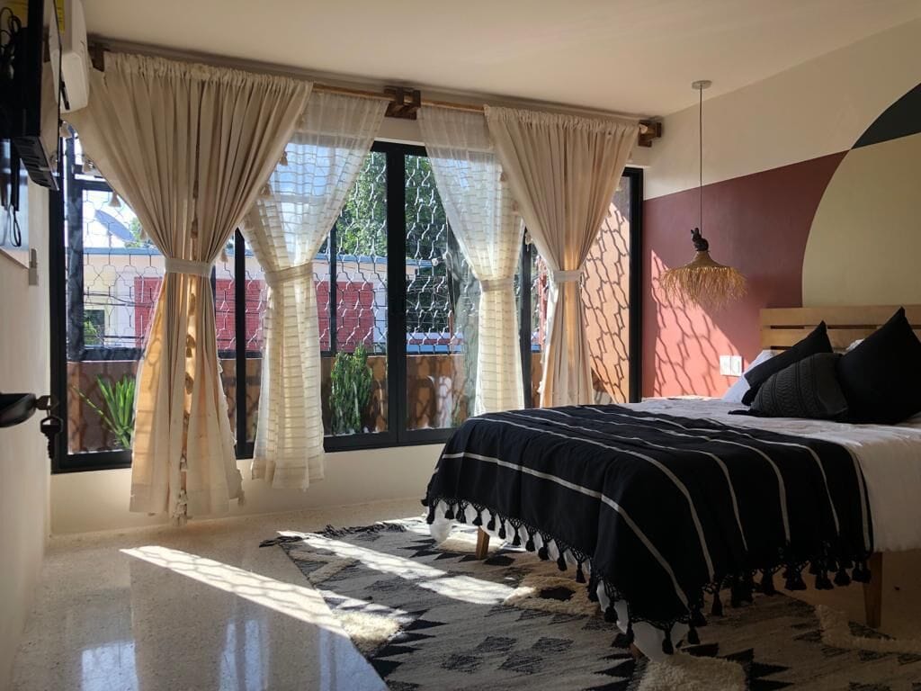 2 quartos, ferros/tábuas de passar roupa, Wi-Fi, roupa de cama