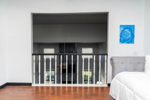 3 habitaciones, escritorio, tabla de planchar con plancha y wifi gratis 