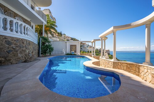 WELCS VILLA DE LUJO 029 EMP con vistas impresion