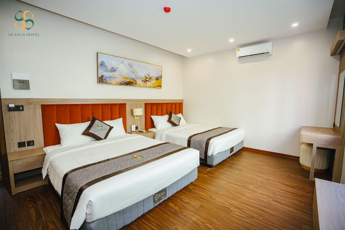 Quarto quádruplo superluxo | 1 quarto, frigobar, escrivaninha, quartos à prova de som