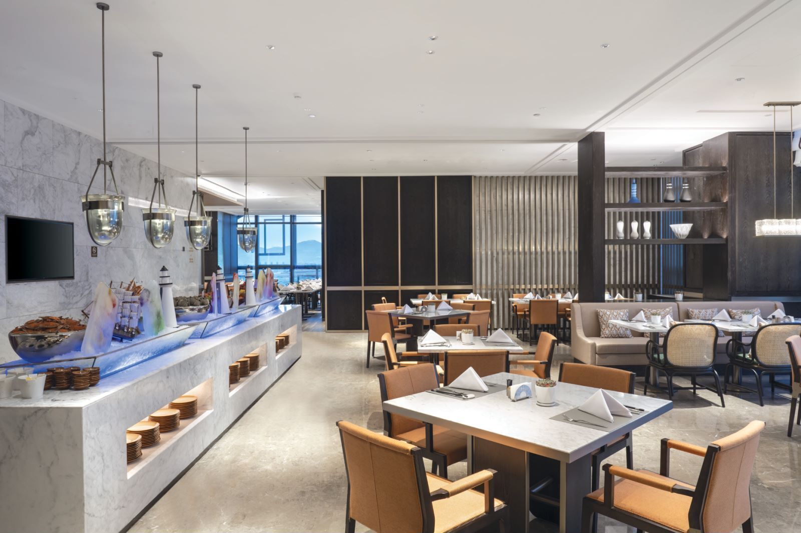 每日供應吃到飽早餐 (每人 CNY138)