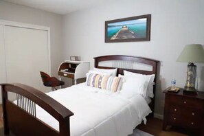 2 bedrooms, desk, iron/ironing board, travel cot