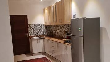 Fridge, microwave, stovetop, electric kettle
